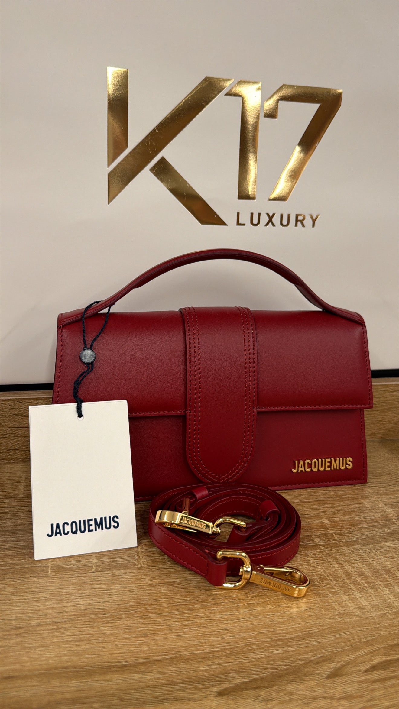 Jacquemus red